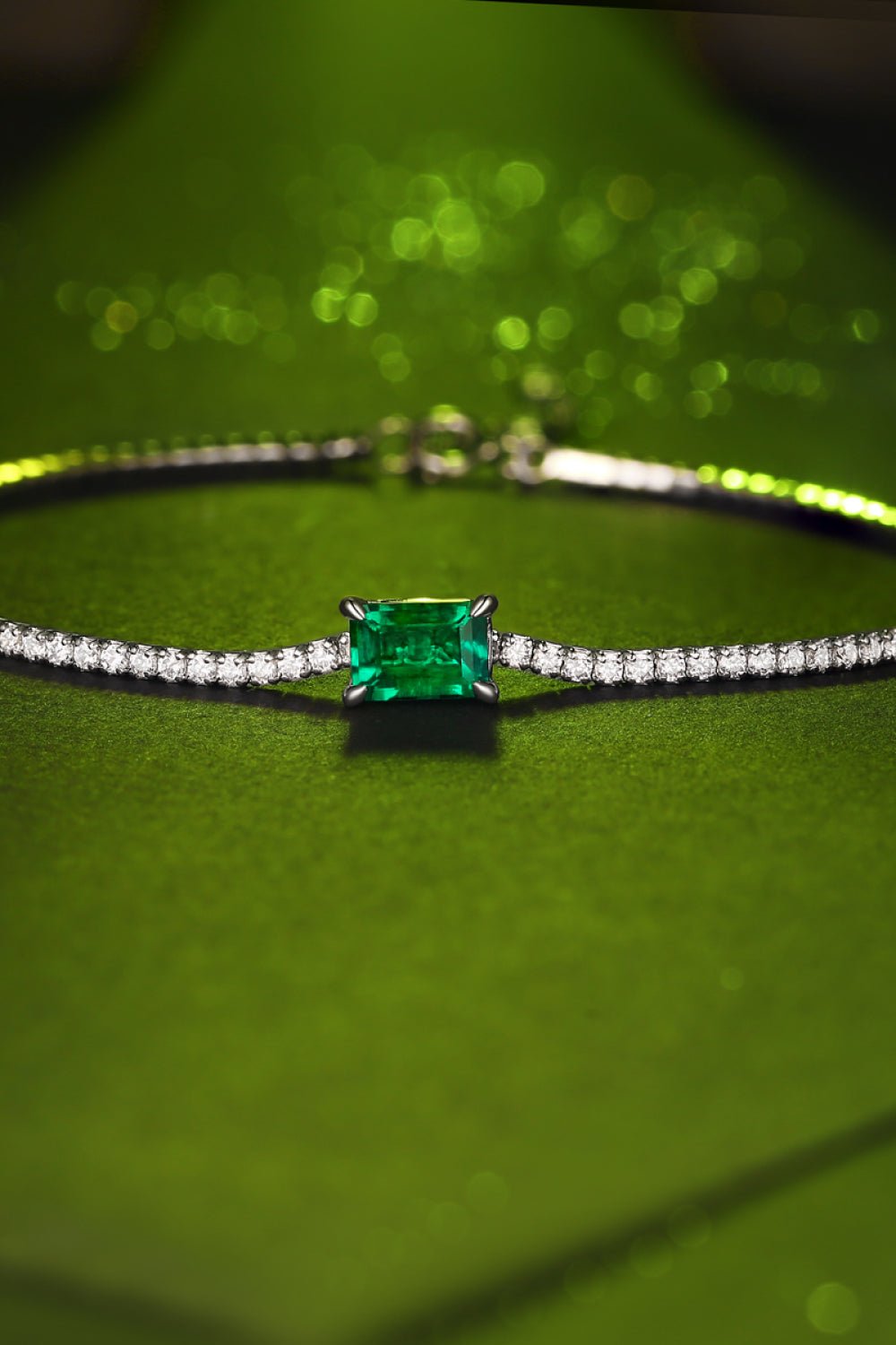 1 Carat Lab - grown Emerald on Delicate Chain Bracelet - Bracelets - Mid Green - Bella Bourget