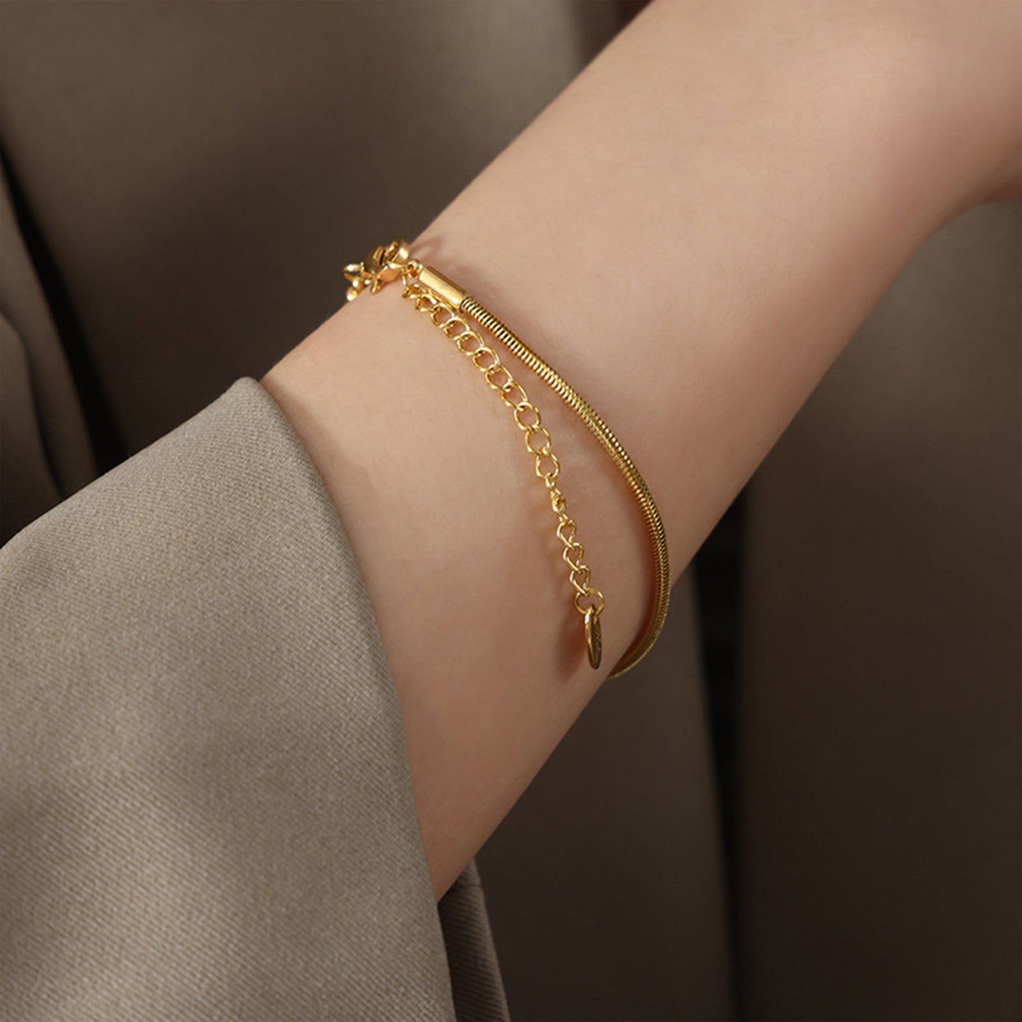 18K Gold - Plated Minimalist Bracelet - Bracelets - Gold - Bella Bourget