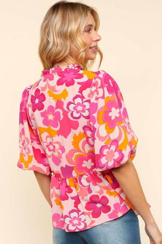 Blusa con mangas abullonadas y estampado floral con volantes de tamaño completo de Haptics