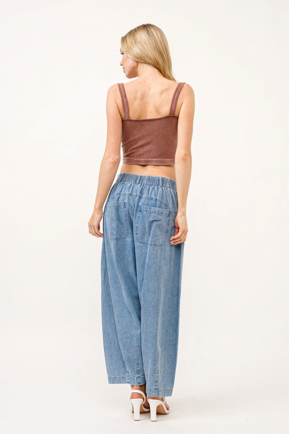 And The Why Elastic Back Pleated Jeans - Jeans - Denim - Bella Bourget