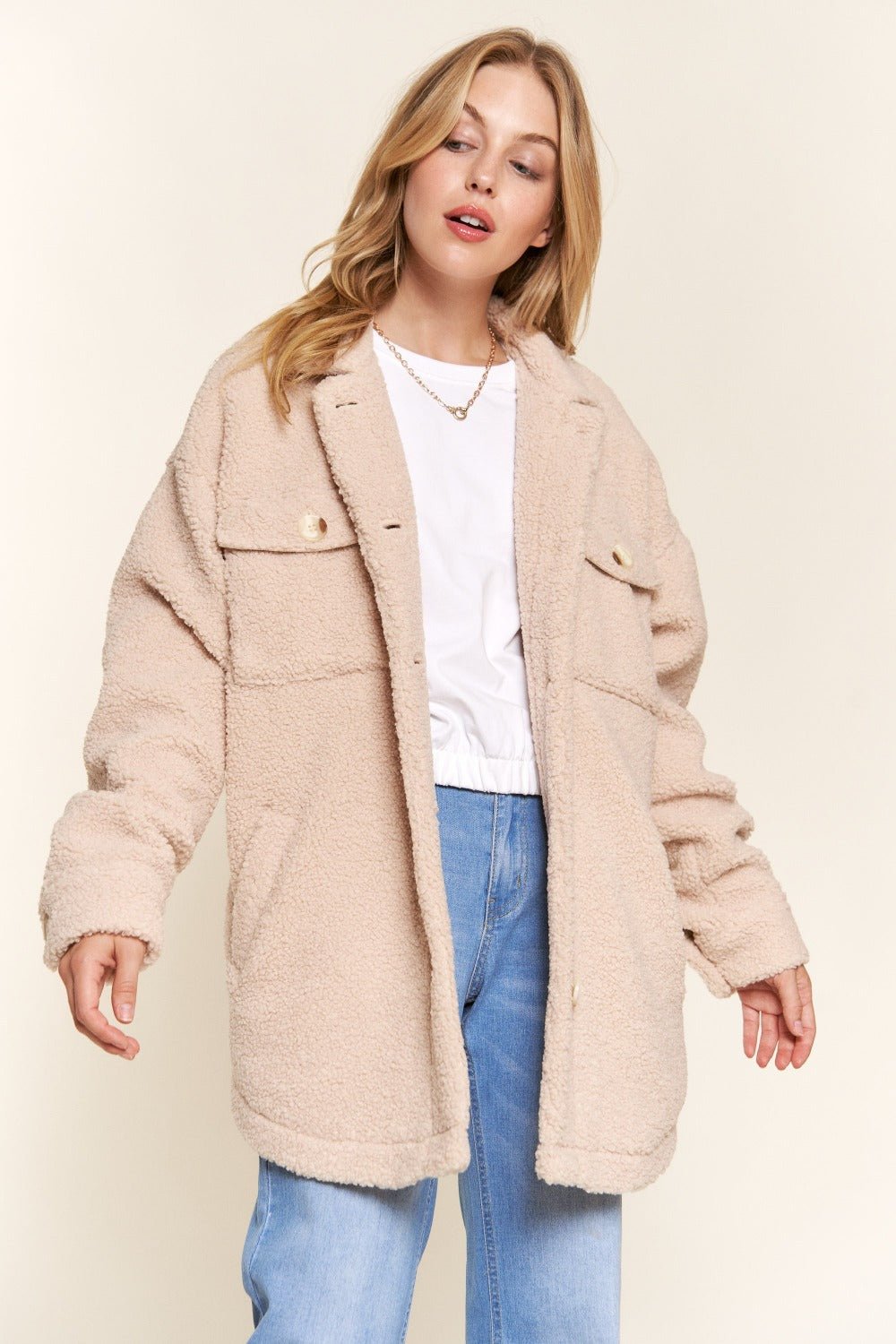 And The Why Teddy Sherpa Button Down Curved Hem Shacket - Jacket - Natural - Bella Bourget