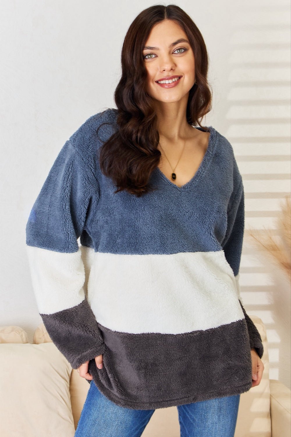 Culture Code Faux Fur Color Block V - Neck Sweater - Sweater - Vintage Blue Combo - Bella Bourget