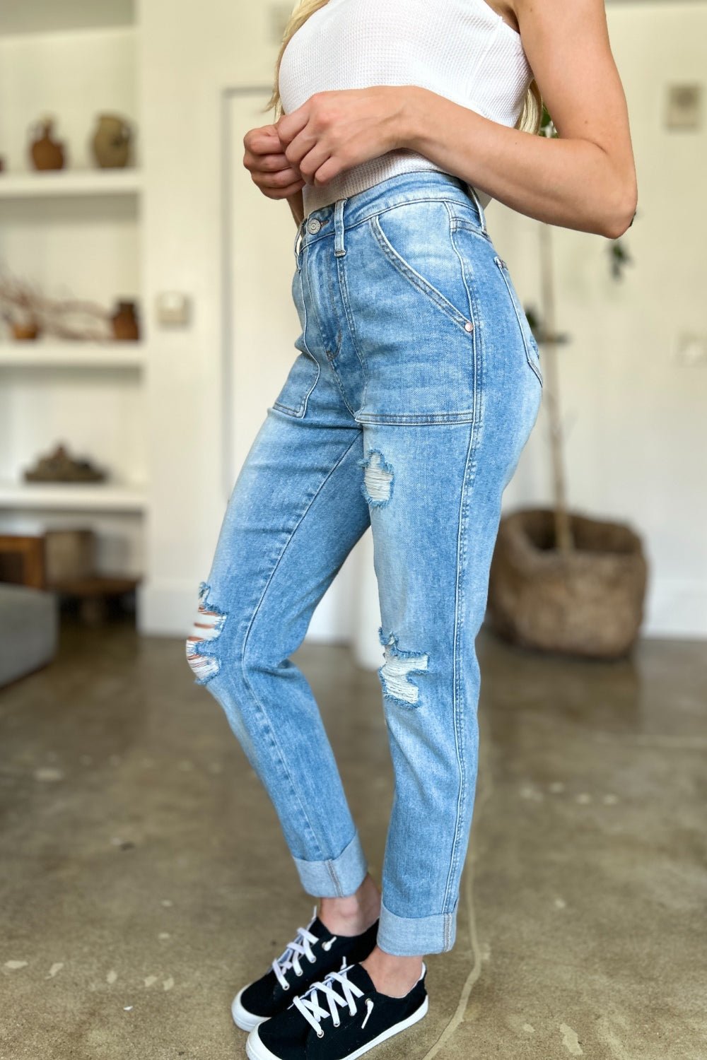 Judy Blue Full Size Distressed Straight Jeans with Patch Pockets - Jeans - Medium - Bella Bourget