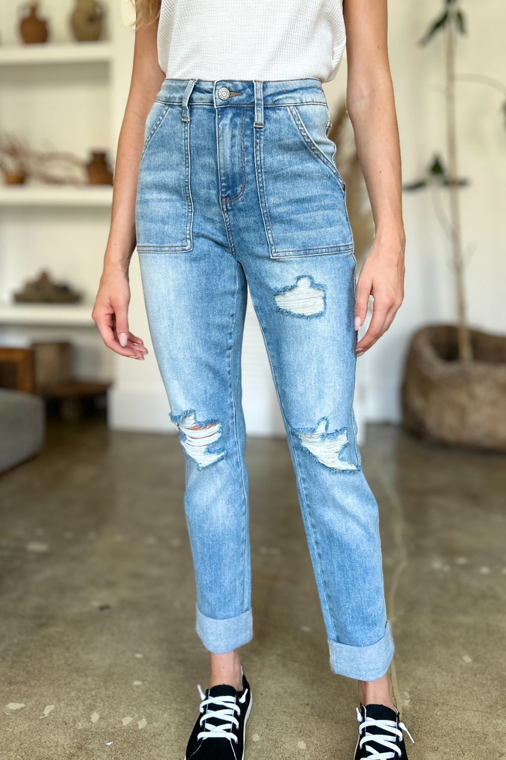 Judy Blue Full Size Distressed Straight Jeans with Patch Pockets - Jeans - Medium - Bella Bourget