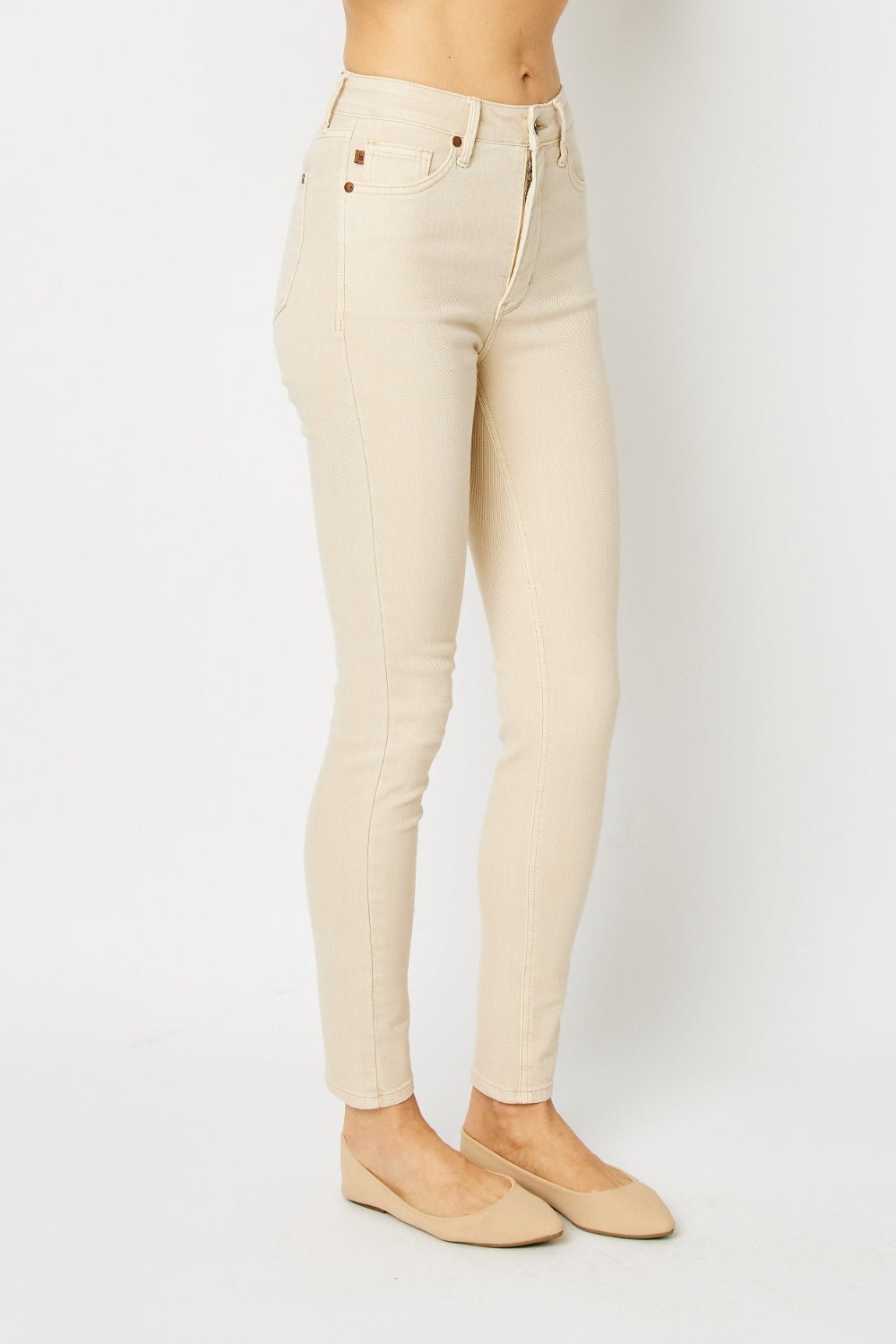 Judy Blue Full Size Garment Dyed Tummy Control Skinny Jeans - jeans - BONE - Bella Bourget