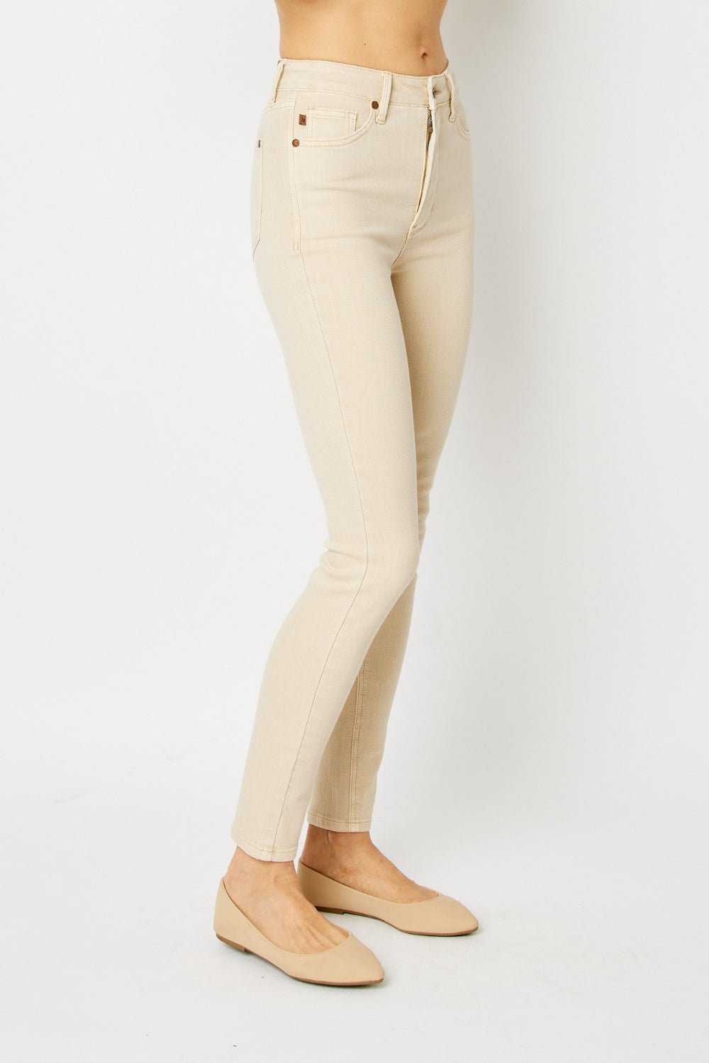 Judy Blue Full Size Garment Dyed Tummy Control Skinny Jeans - jeans - BONE - Bella Bourget