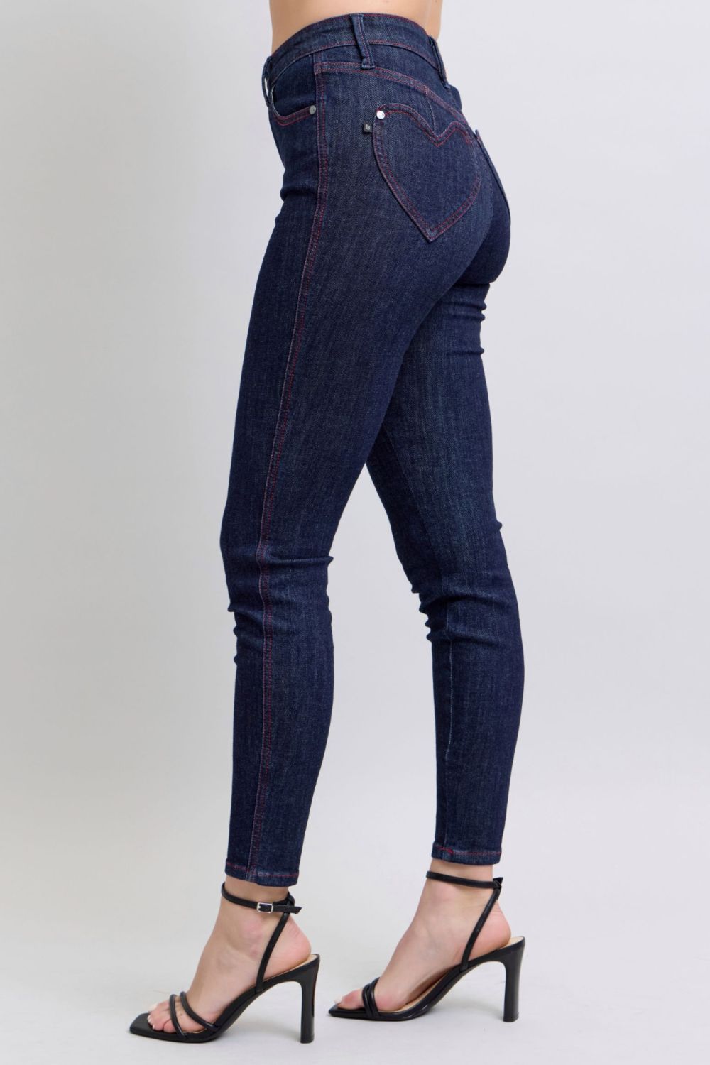 Judy Blue Full Size Heart Shaped Back Pockets Skinny Jeans - Jeans - Dark - Bella Bourget