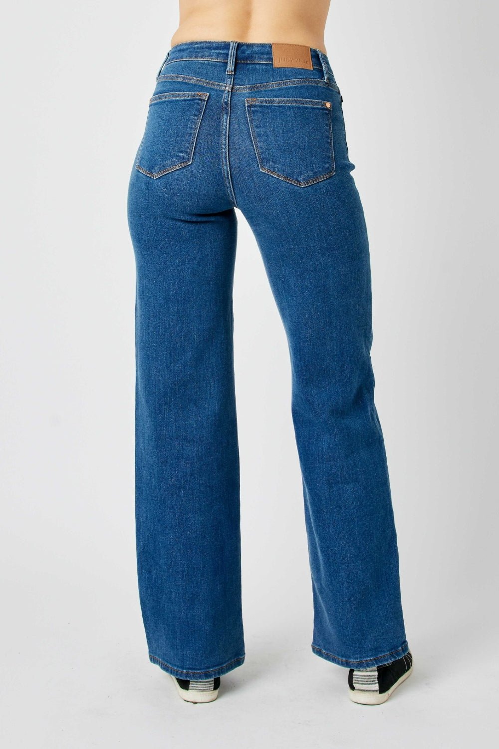 Judy Blue Full Size High Rise Straight Jeans - Jeans - Medium - Bella Bourget