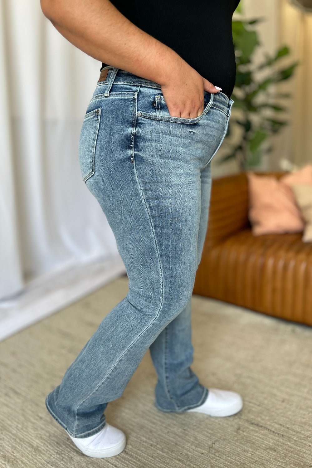 Judy Blue Full Size Medium Rise Bootcut Jeans - Jeans - Light - Bella Bourget