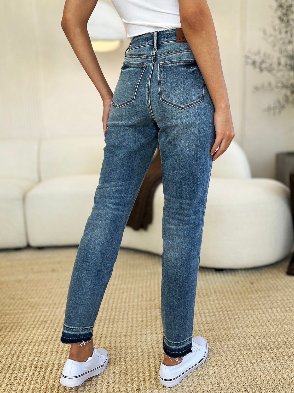 Judy Blue Full Size Mid Rise Rigid Magic Release Hem Jeans - Jeans - Medium - Bella Bourget