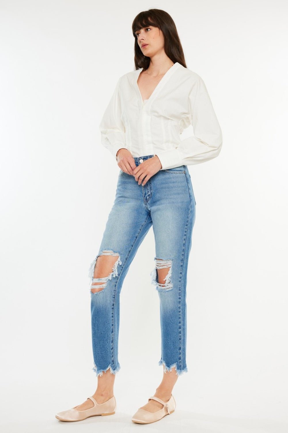 Kancan Distressed Frayed Hem Cropped Jeans - Jeans - Medium - Bella Bourget