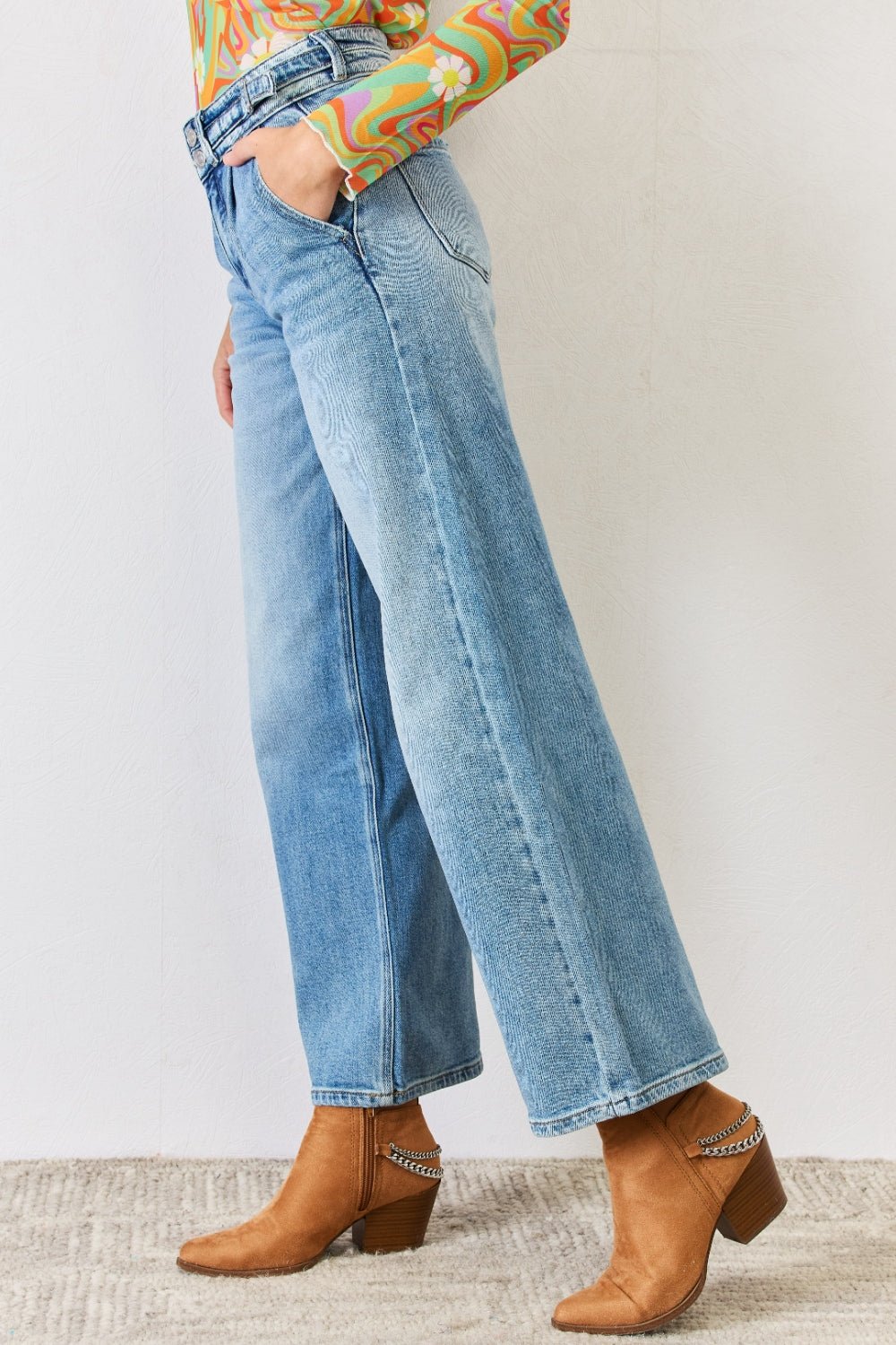 Kancan High Waist Wide Leg Jeans - Jeans - Medium - Bella Bourget