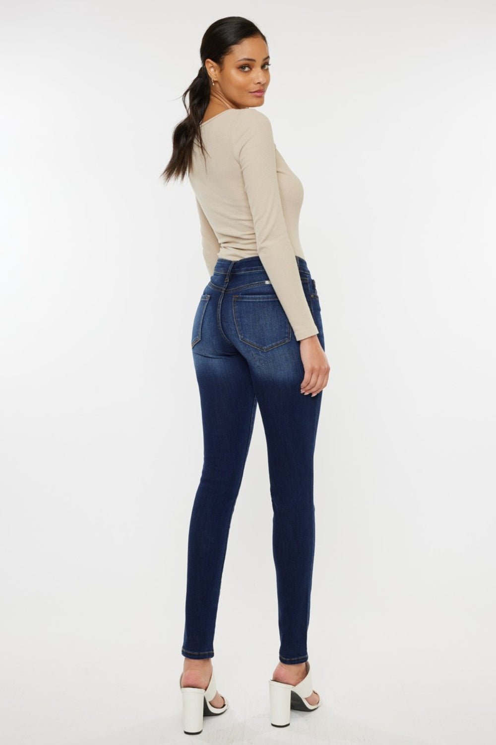 Kancan Mid Rise Gradient Skinny Jeans - jeans - Dark - Bella Bourget