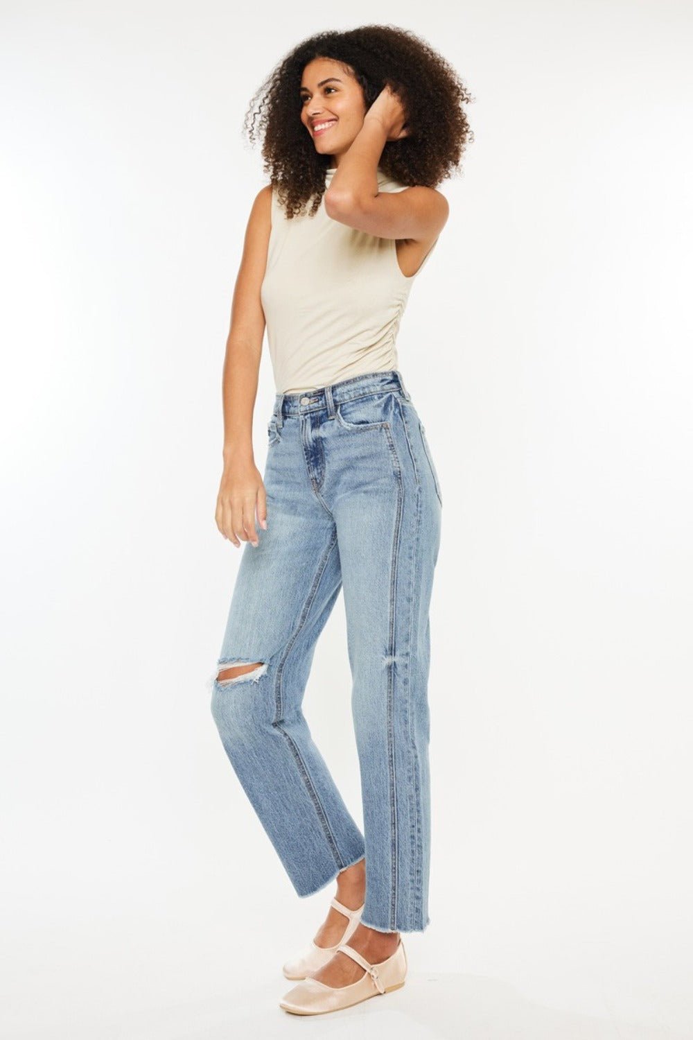 Kancan Ultra High Rise Distressed Straight Jeans - Jeans - Medium - Bella Bourget