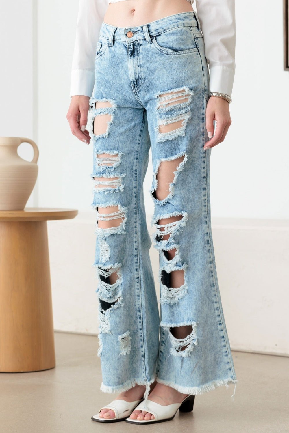 Litz La Distressed Frayed Hem Flare Jeans - Jeans - Acid Wash Denim - Bella Bourget