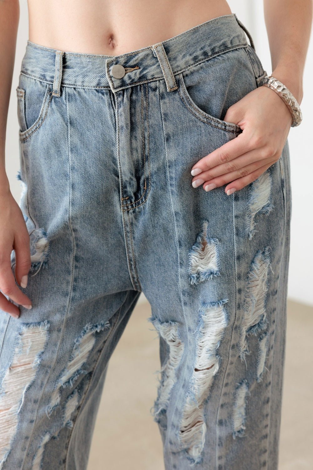 Litz La Washed Barrel Leg High Waist Distressed Jeans - Jeans - Light Denim Wash - Bella Bourget