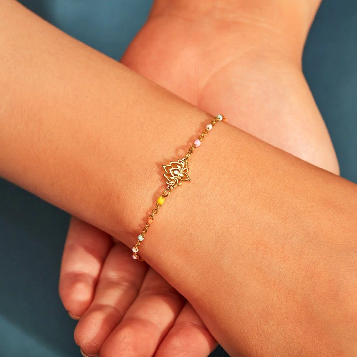 Lotus Shaped Bead Bracelet - Bracelets - Gold - Bella Bourget