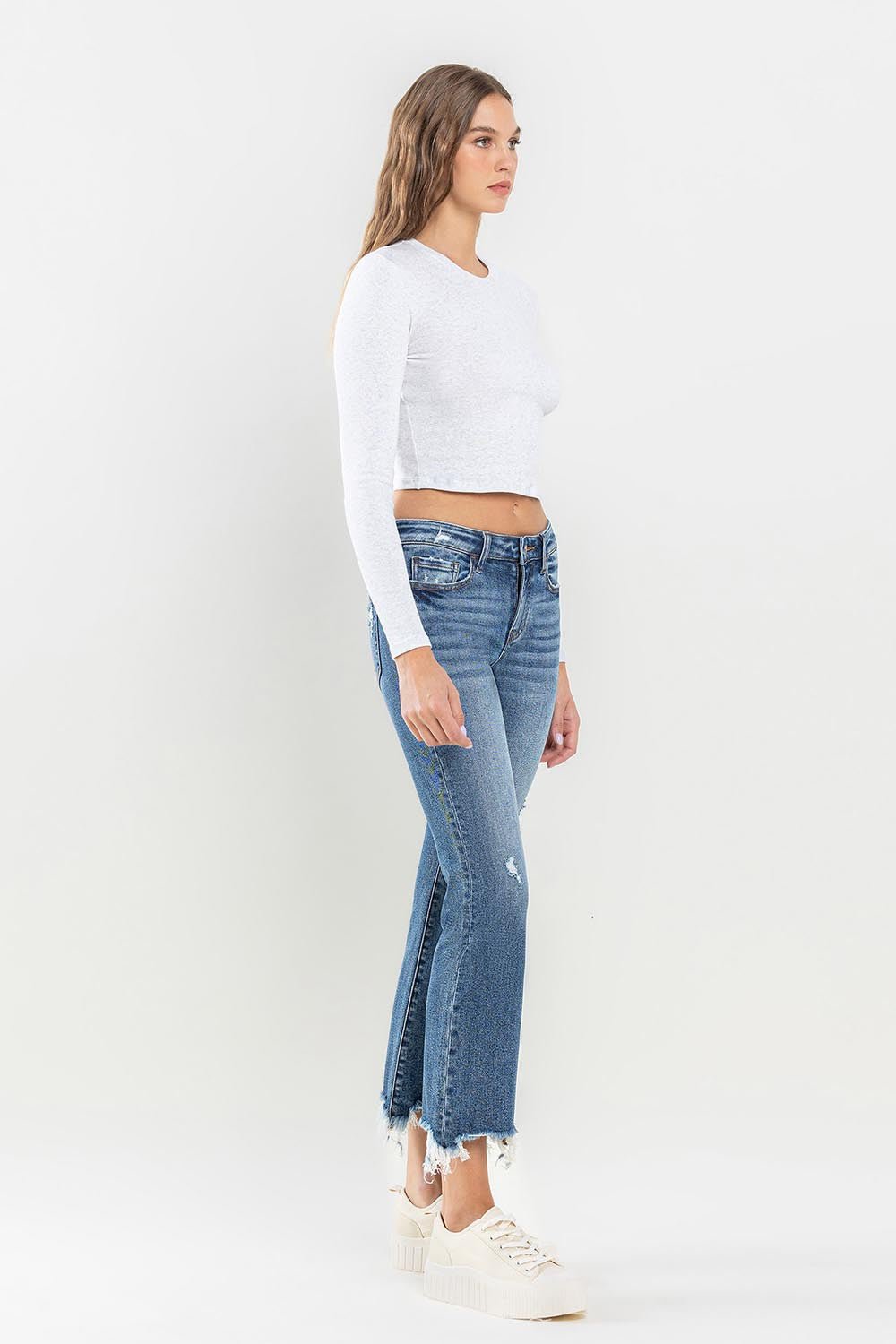 Lovervet Mid Rise Frayed Hem Jeans - jeans - Medium - Bella Bourget