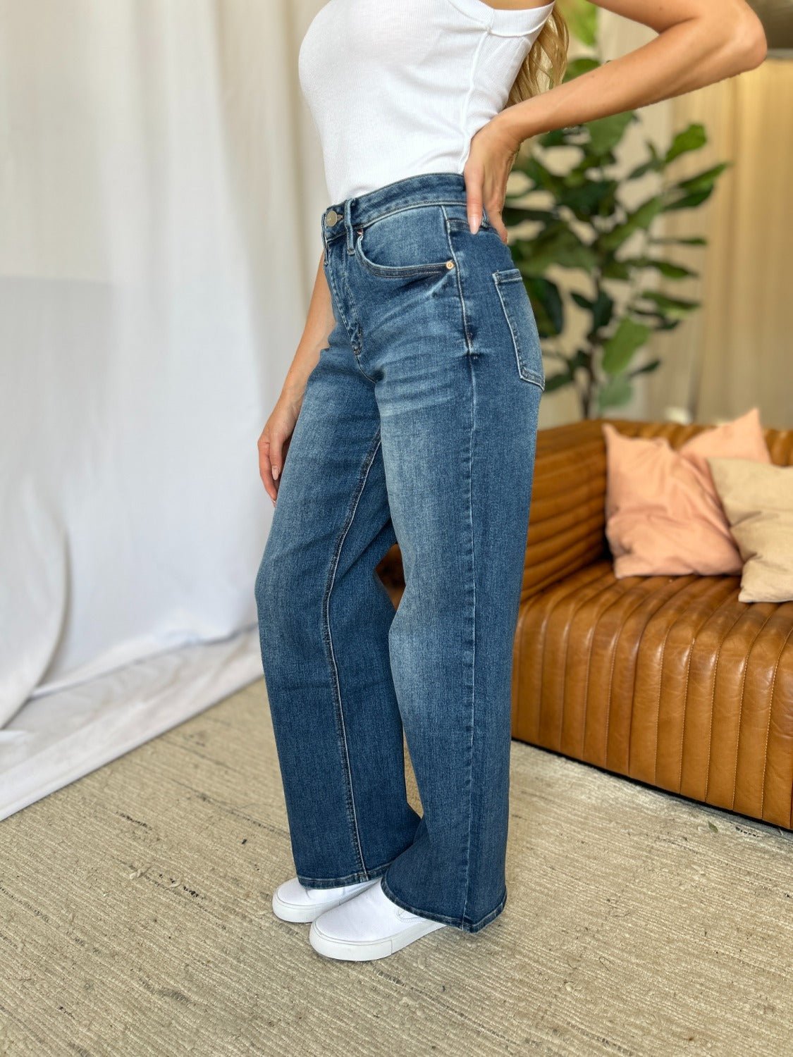 RFM Full Size High Rise Tummy Control Wide Leg Jeans - Jeans - Medium - Bella Bourget