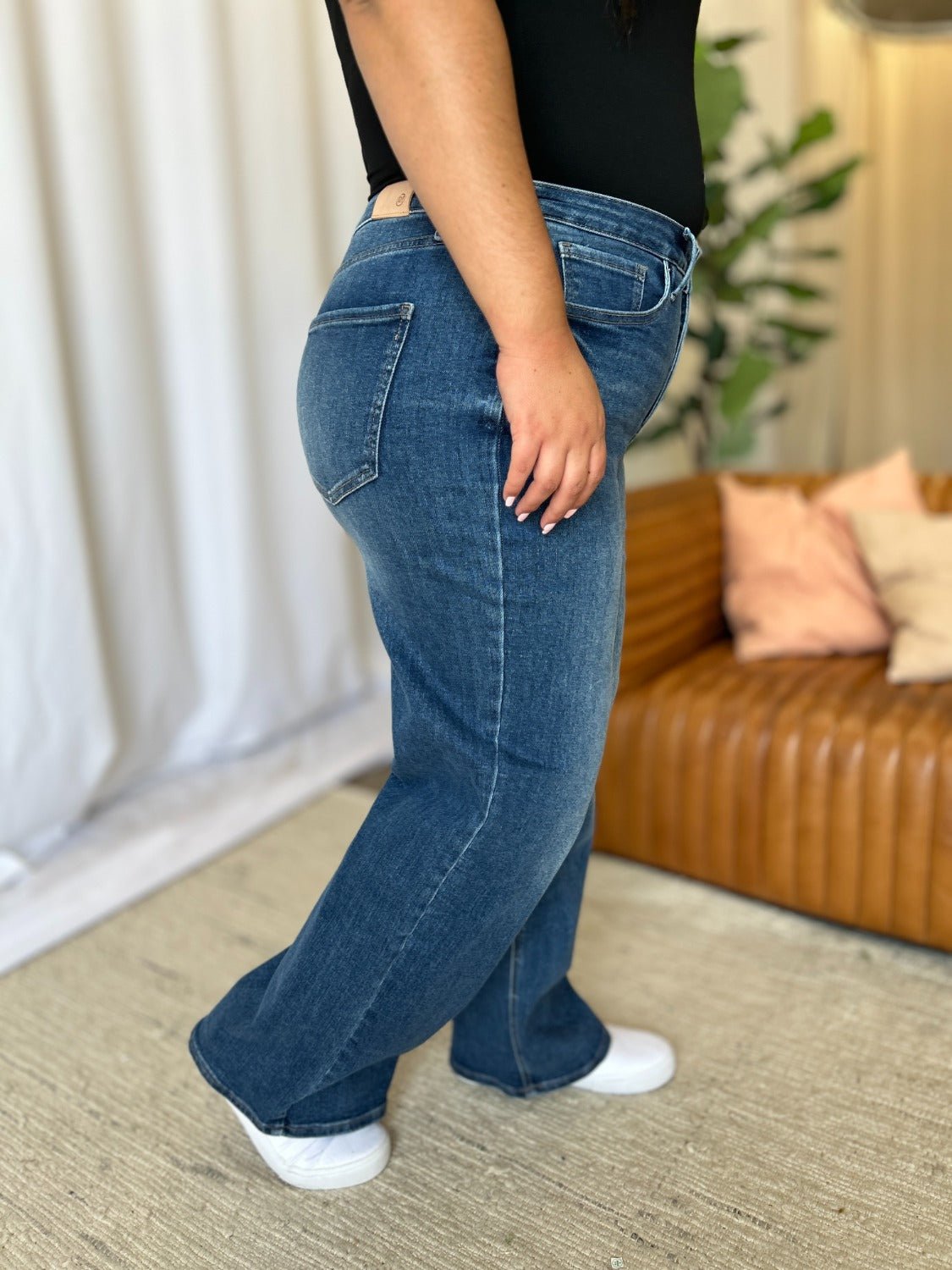 RFM Full Size High Rise Tummy Control Wide Leg Jeans - Jeans - Medium - Bella Bourget