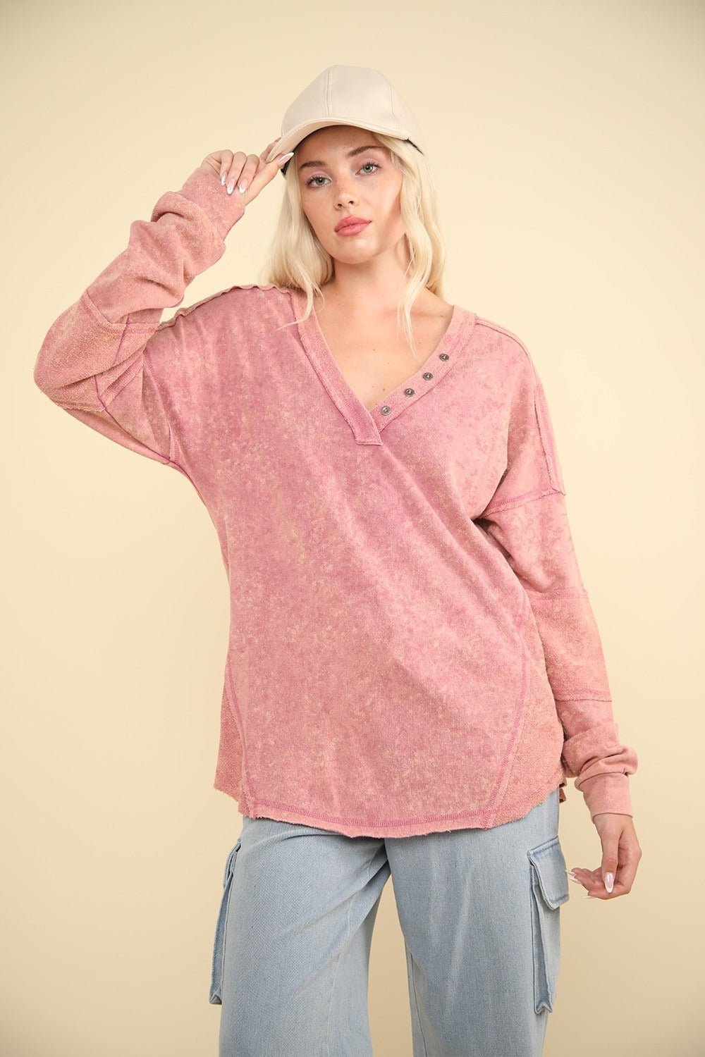 VERY J Washed V - Neck Exposed Seam Knit Top - Sweatshirt - Mauve - Bella Bourget