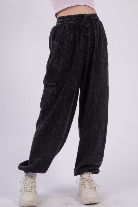 VERY J Washed Woven Crinkle Gauze Drawstring Pants - Pants - Black - Bella Bourget