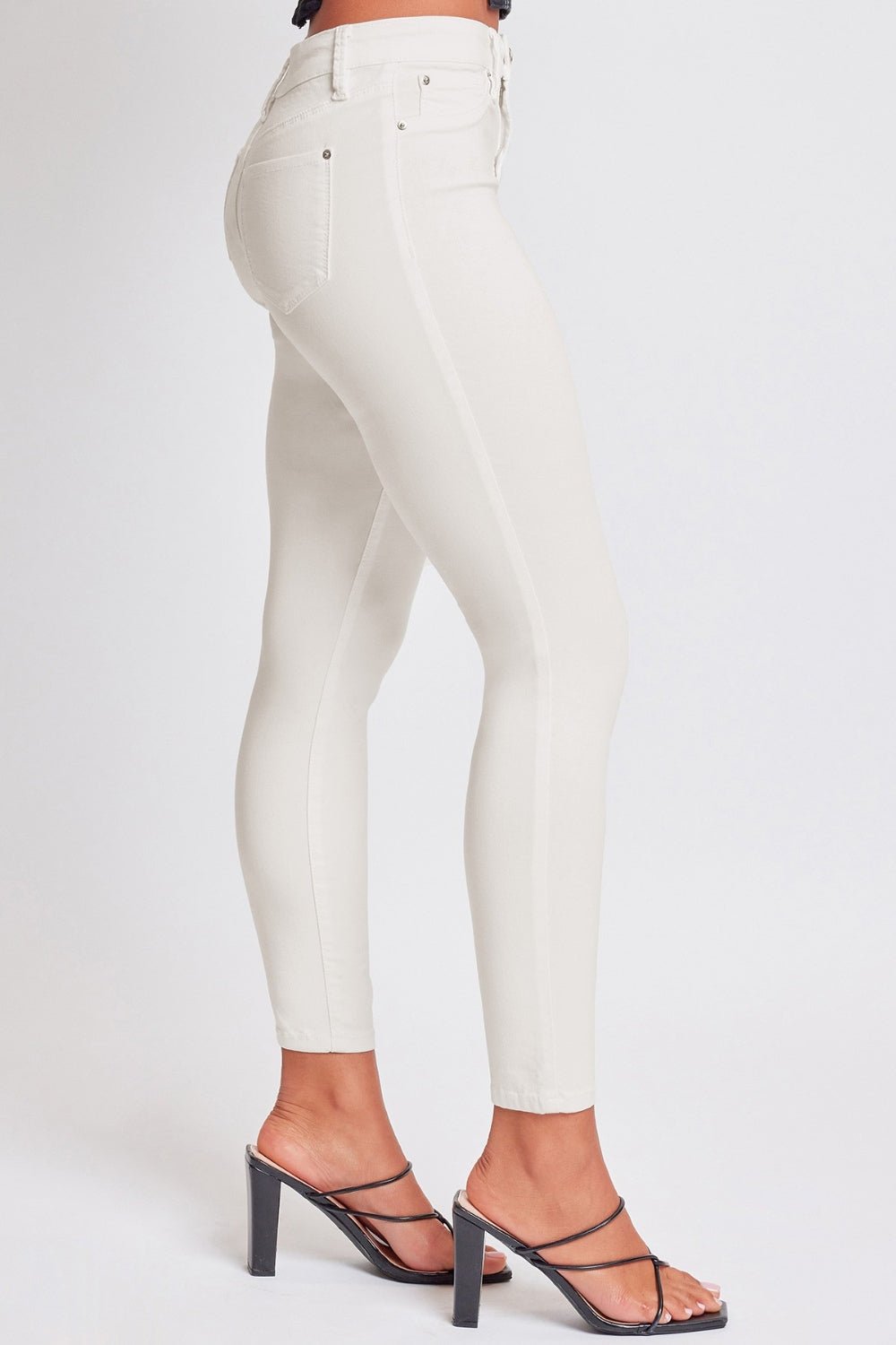 YMI Jeanswear Hyperstretch Mid - Rise Skinny Jeans - jeans - Vanilla Cream - Bella Bourget