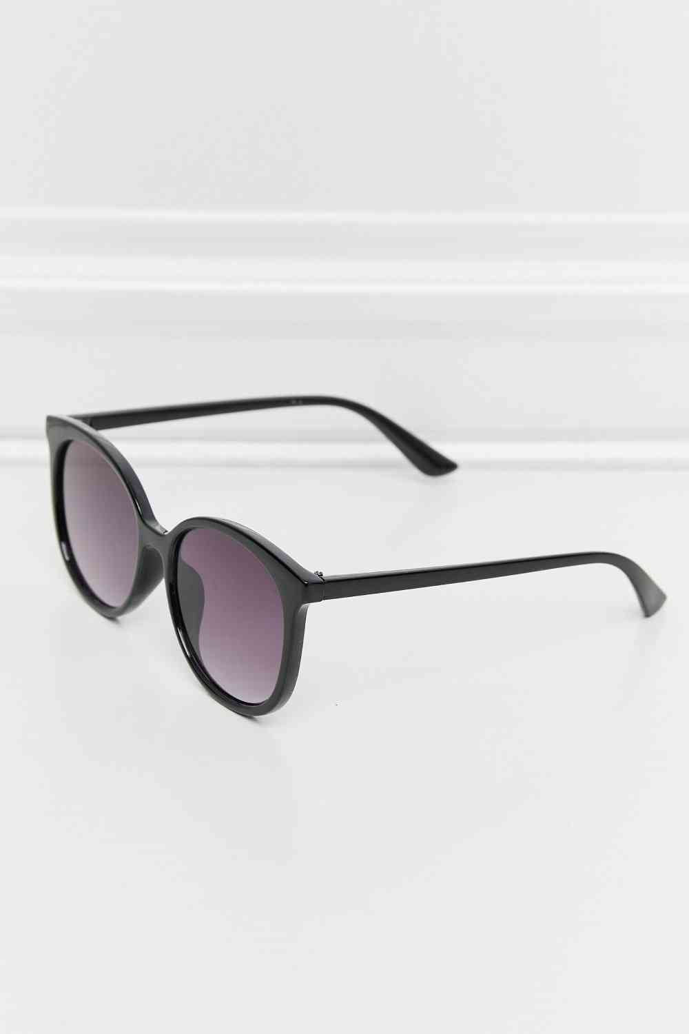 Full Rim Sunglasses - sunglasses - Black - Bella Bourget