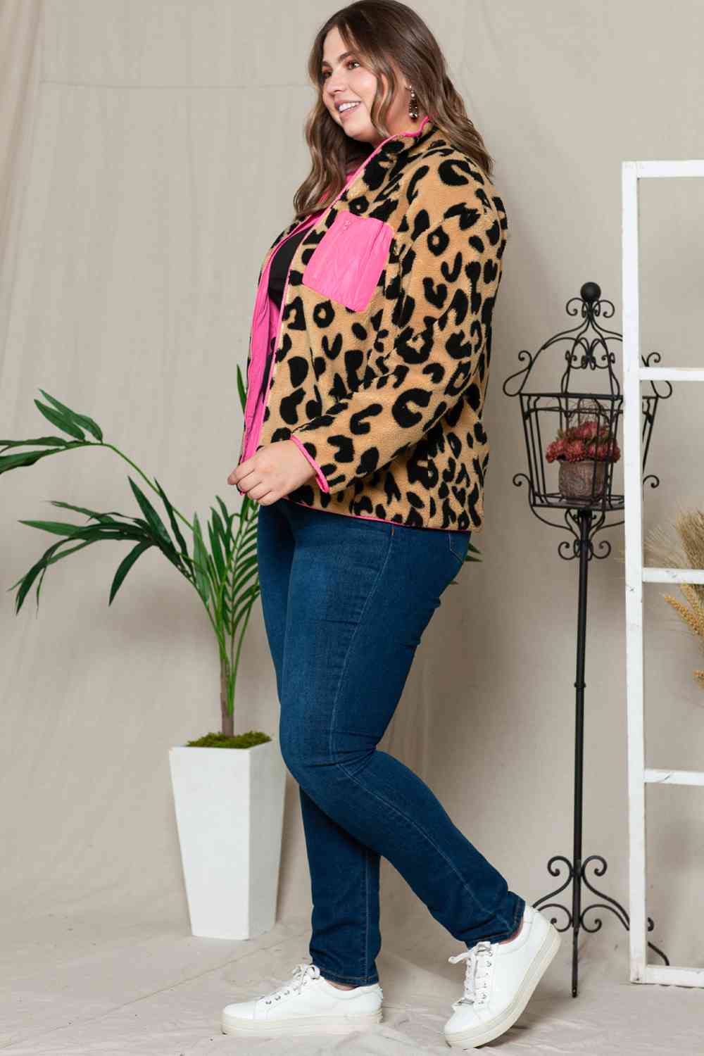 Full size leopard print jacket with pink details - Full Size Jacket - Leopard - Bella Bourget