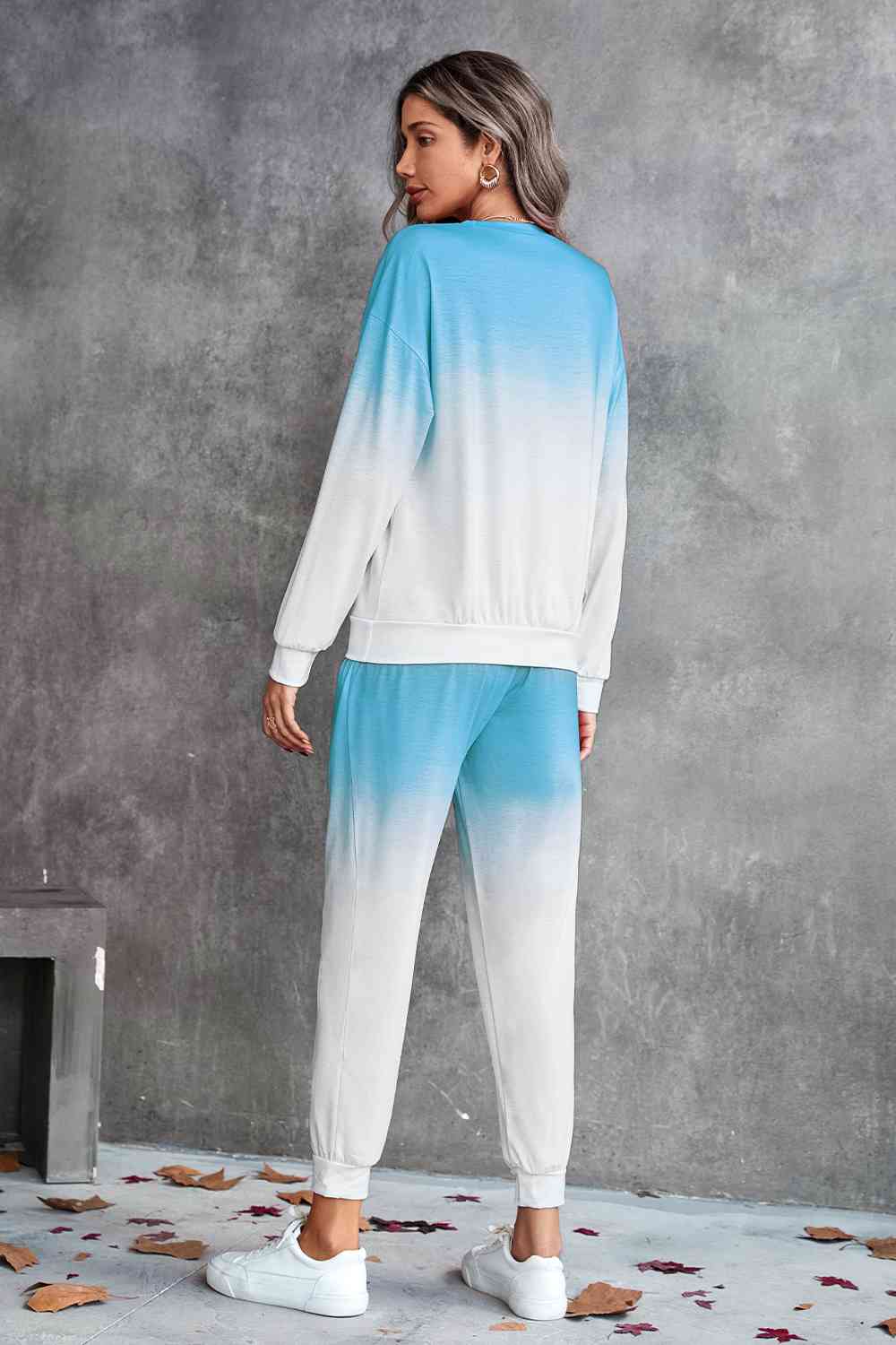 Gradient Round Neck Sweatshirt and Joggers Set - Loungewear Set - Blue - Bella Bourget