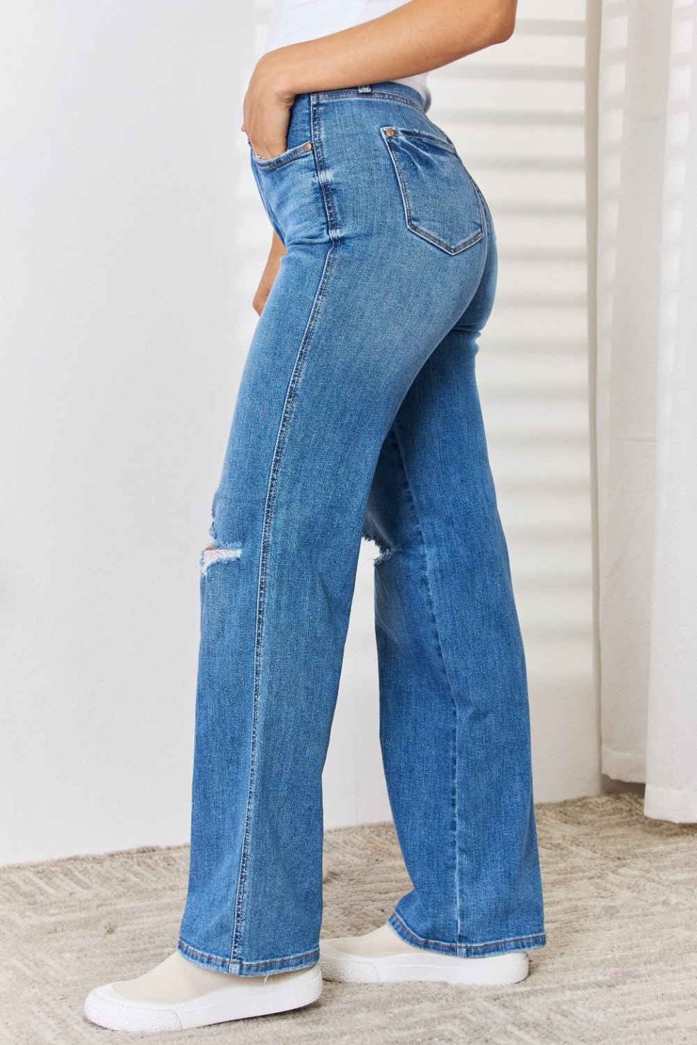 Judy Blue Full Size High Waist Distressed Straight - Leg Jeans - Jeans - Medium - Bella Bourget