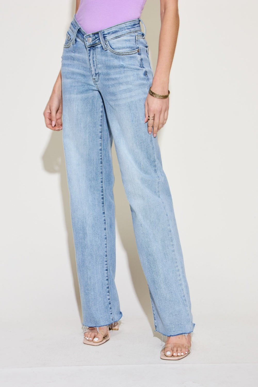 Judy Blue Full Size V Front Waistband Straight Jeans - Jeans - Light - Bella Bourget