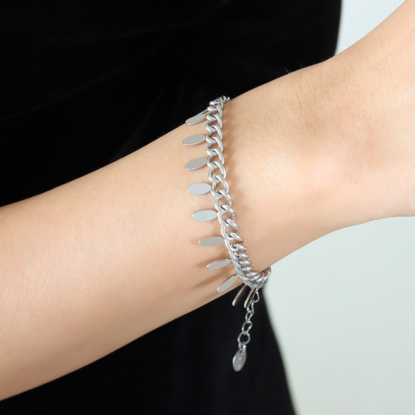 Leaf Charm Bracelet - Bracelets - Silver - Bella Bourget