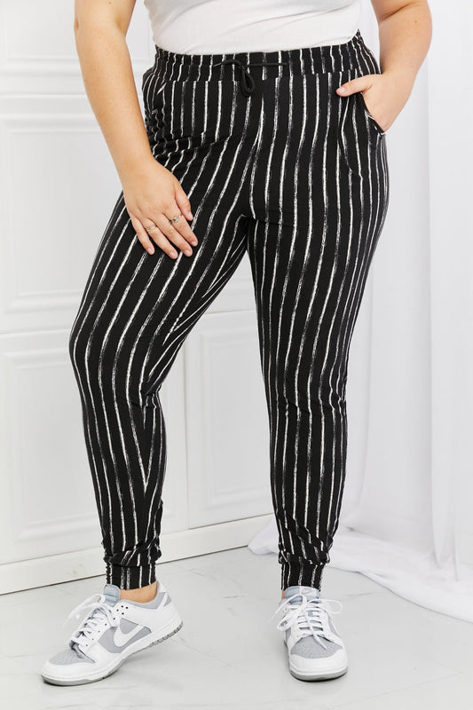 Leggings Depot Stay In Full Size Joggers - Full Size Active Bottom - Black - Bella Bourget