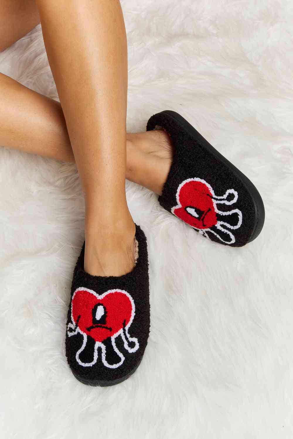 Melody Love Heart Print Plush Slippers - Bella Bourget