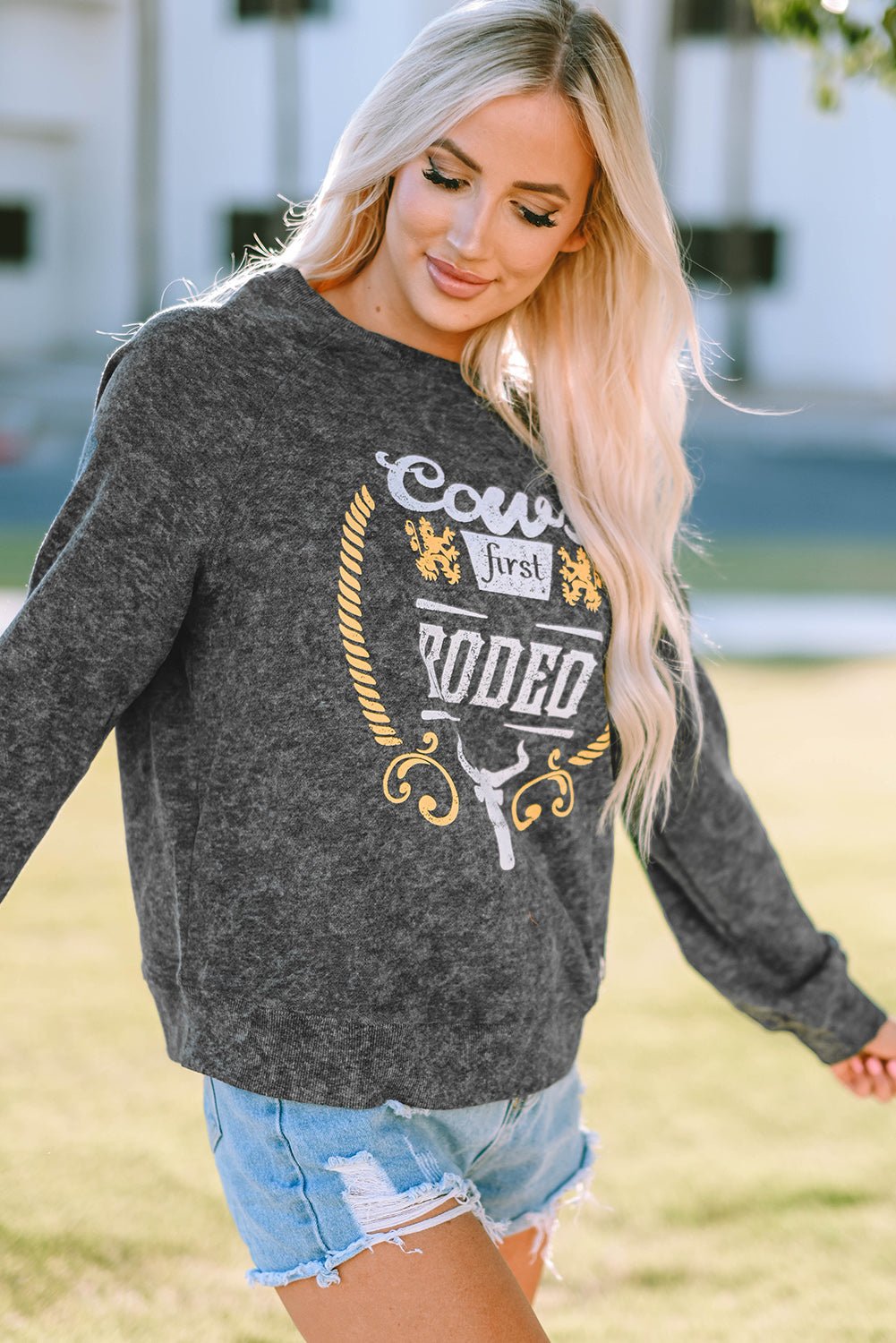 Mineral Washed COW'S FIRST RODEO Round Neck Raglan Sleeve Sweatshirt - Sweatshirt - Charcoal - Bella Bourget