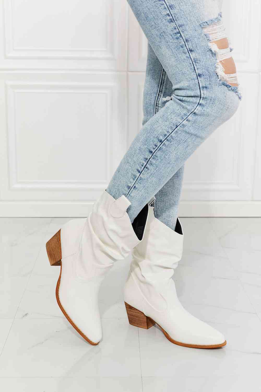 MMShoes Better in Texas Scrunch Cowboy Boots in White - shoes - White - Bella Bourget