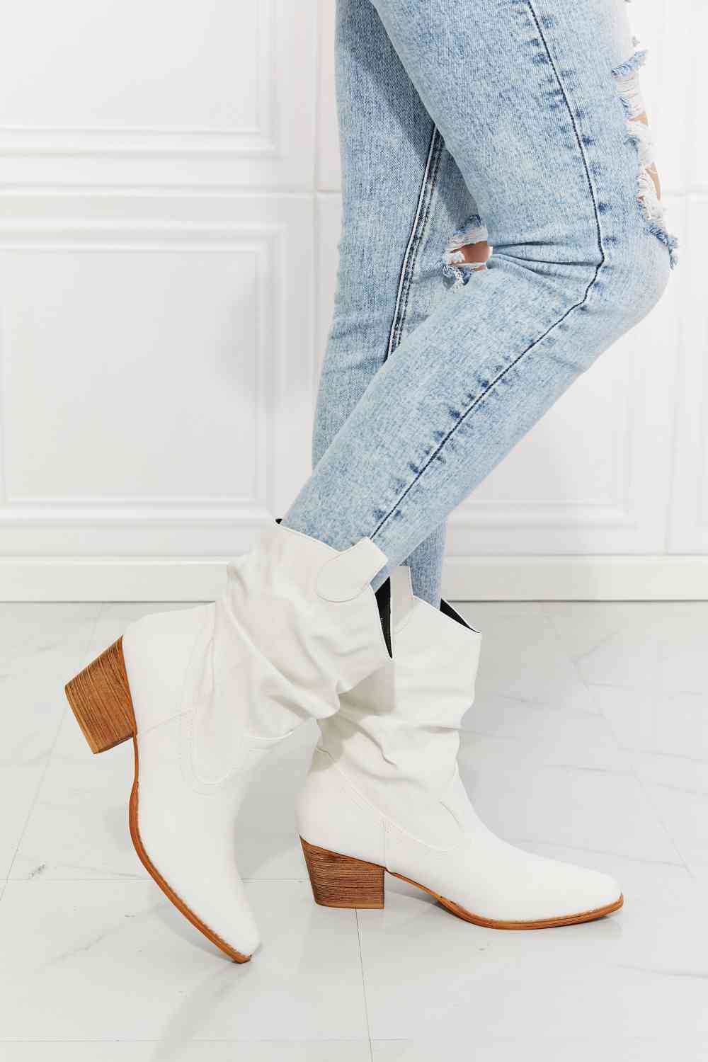 MMShoes Better in Texas Scrunch Cowboy Boots in White - shoes - White - Bella Bourget