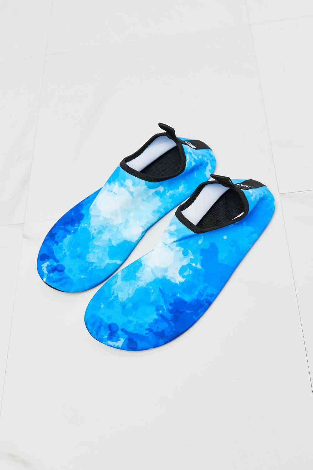 MMshoes On The Shore Water Shoes in Blue - shoes - Cobalt Blue - Bella Bourget