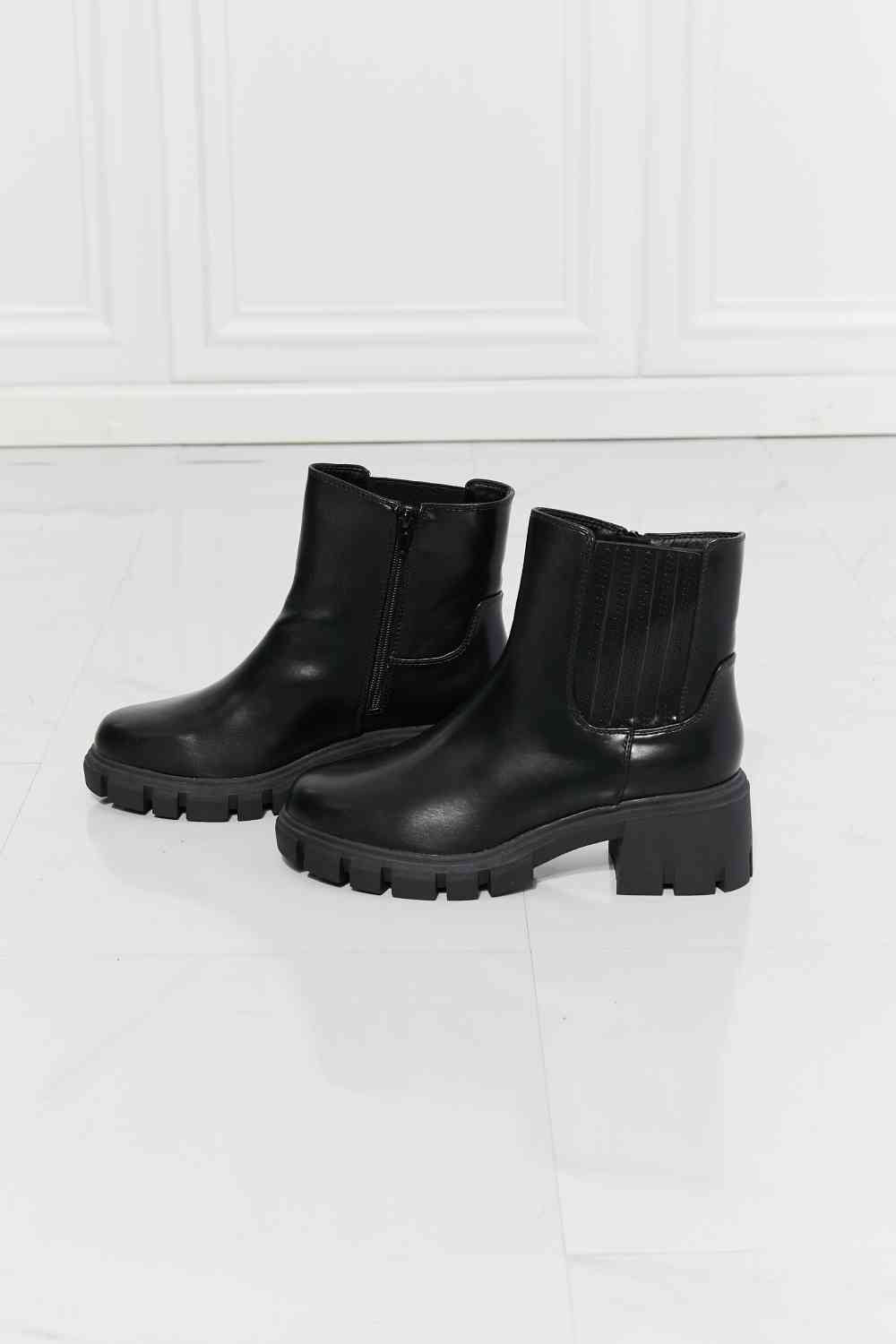 MMShoes What It Takes Lug Sole Chelsea Boots in Black - shoes - Black - Bella Bourget