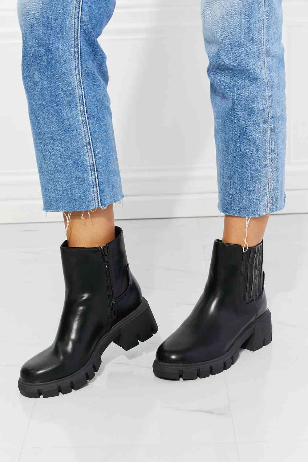 MMShoes What It Takes Lug Sole Chelsea Boots in Black - shoes - Black - Bella Bourget