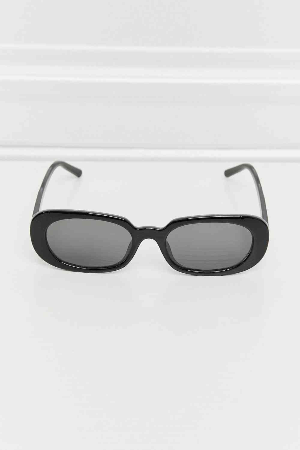 Oval Full Rim Sunglasses - sunglasses - Black - Bella Bourget