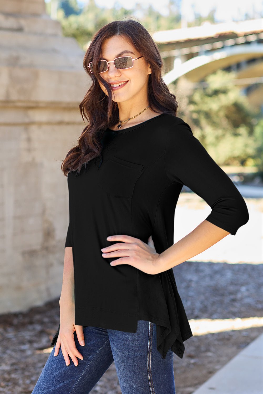 Round Neck Pocketed T - Shirt - Black - Bella Bourget