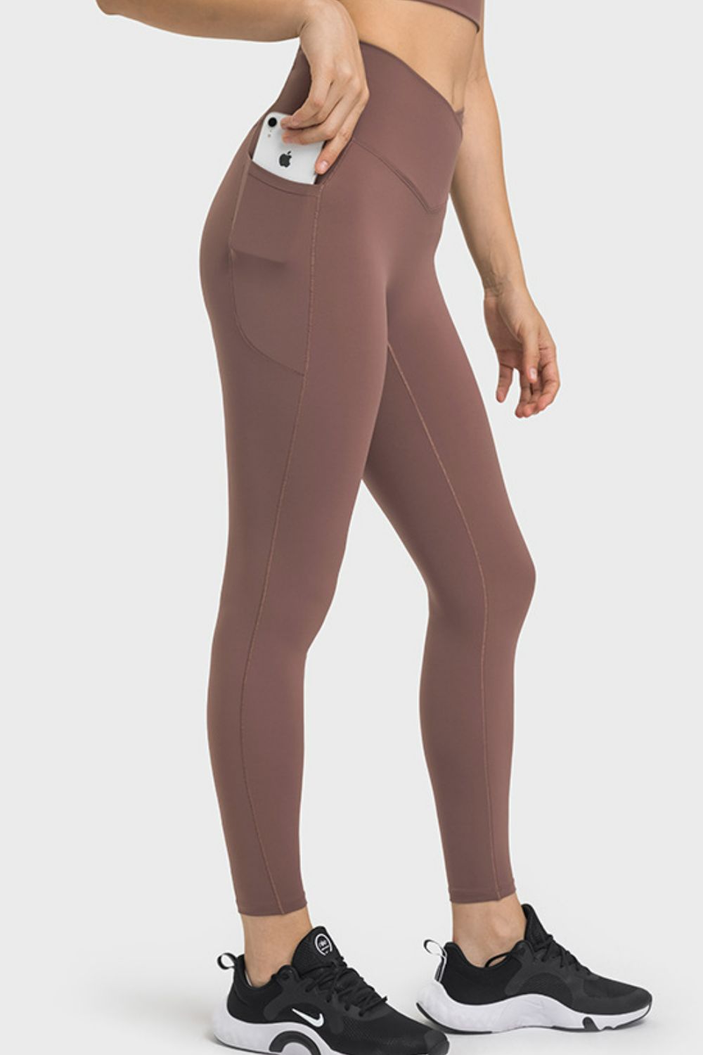 V - Waist Leggings with Pockets - Leggings - Brown - Bella Bourget